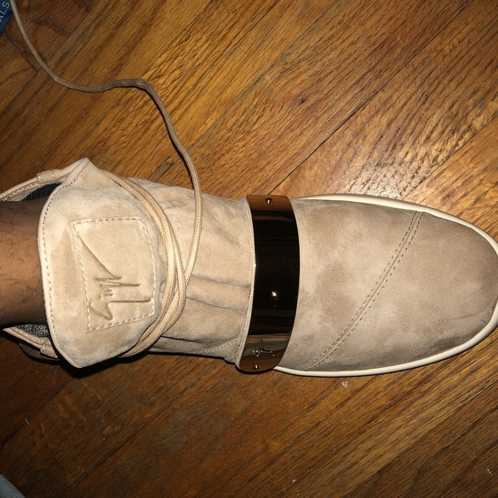 Giuseppe Zanotti suede sneaker
